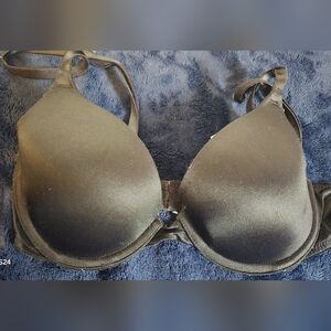 Black underwire bra